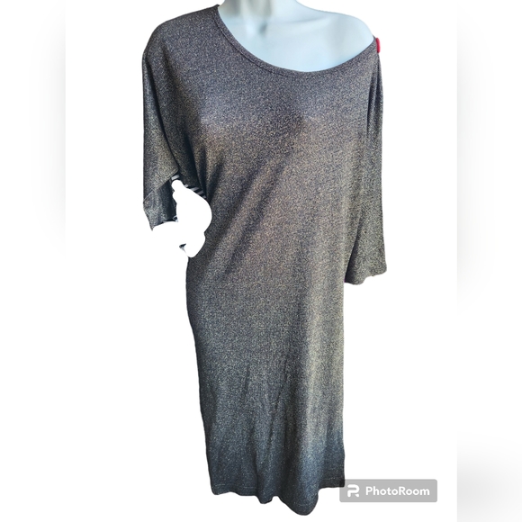 French Connection Dresses & Skirts - French Connection Black Gold  Drop Shoulder Dress Size 6